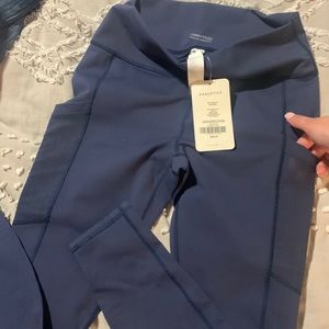 FABLETICS Powerhold Dark Blue Legging NWT (L)